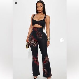 Fashion nova jumpsuit